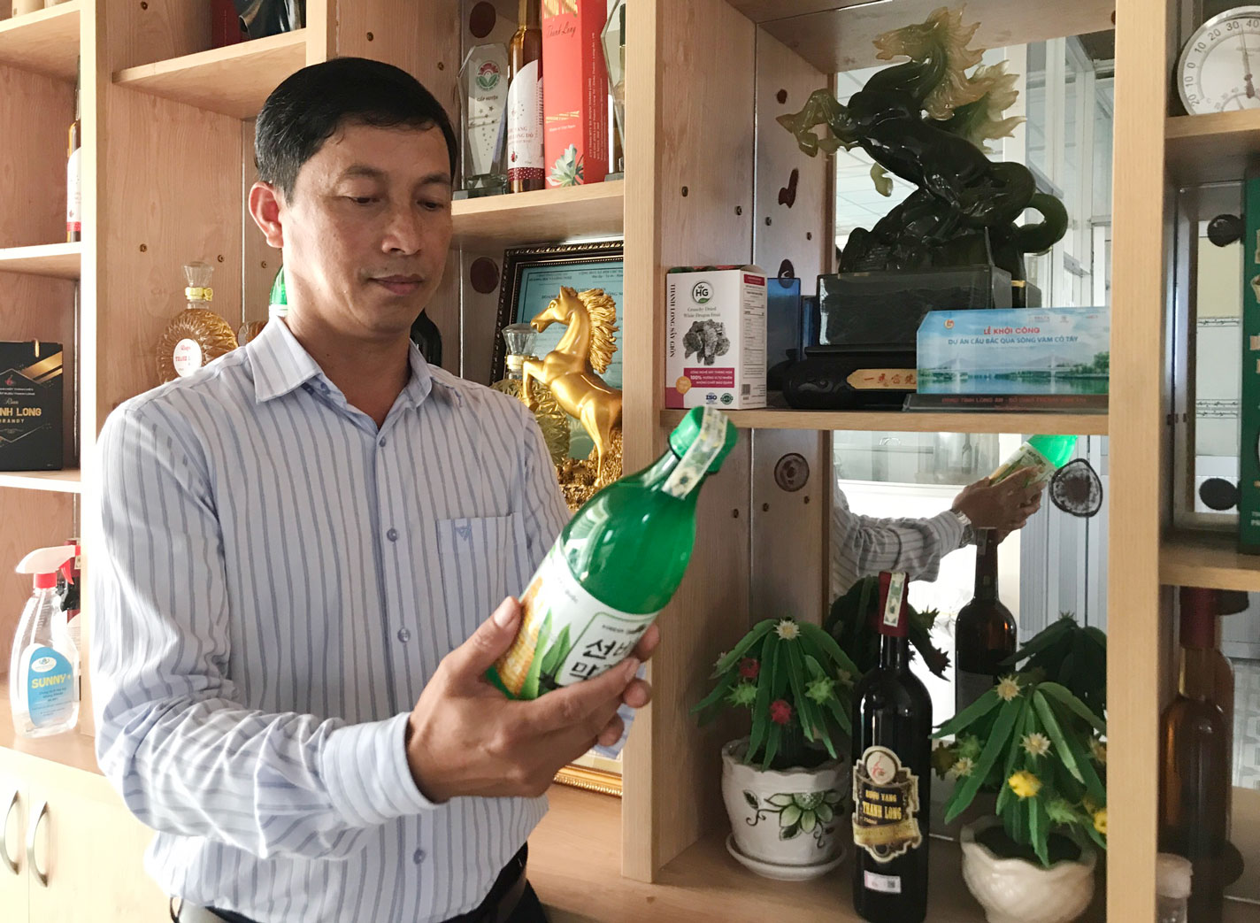 Doanh nghiệp khoa học và công nghệ - thúc đẩy đổi mới sáng tạo Các sản phẩm của Công ty TNHH MTV Sản xuất rượu Thanh Long