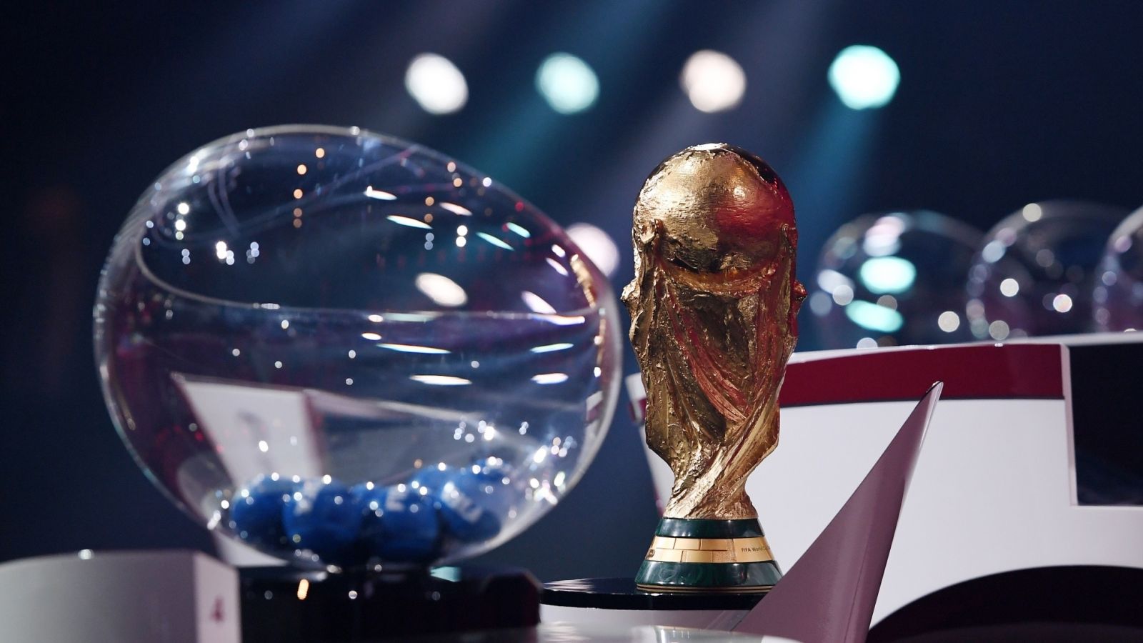 Lễ bốc thăm chia bảng World Cup 2022 diễn ra ngày 1/4 tại Doha. Ảnh FIFA
