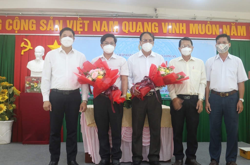 Ông Lê Văn Hùng được bầu giữ chức vụ Chủ tịch Hội Nông dân tỉnh Long An, nhiệm kỳ 2018-2023