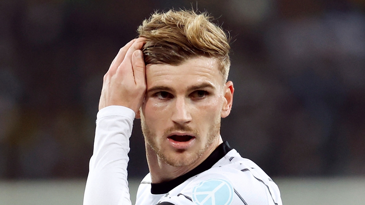 Tin bóng đá 28/3: Declan Rice chê MU, Ronaldo được vinh danh