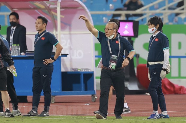 Huấn luyện viên Park Hang-seo mong muốn cầu thủ Việt Nam đạt đẳng cấp cao hơn, vượt ra khỏi khu vực Đông Nam Á. (Ảnh: PV/Vietnam+)