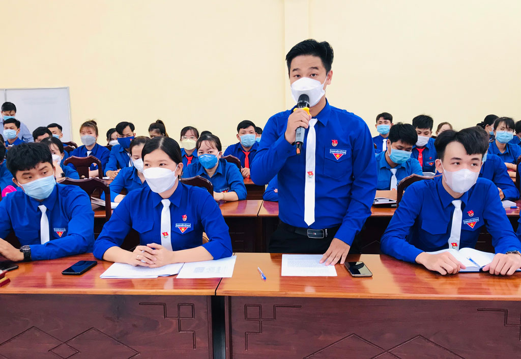 Cần Giuộc tổ chức chương trình gặp gỡ, đối thoại giữa Chủ tịch UBND huyện với thanh niên