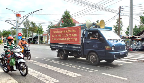 Vĩnh Hưng ngăn chặn buôn lậu, gian lận thương mại trên tuyến biên giới