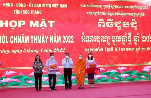 Leaders of Gov't, National Assembly, VFF celebrate Chol Chnam Thmay festival with Khmer people Leaders of Gov't, National Assembly, VFF celebrate Chol Chnam Thmay festival with Khmer people
