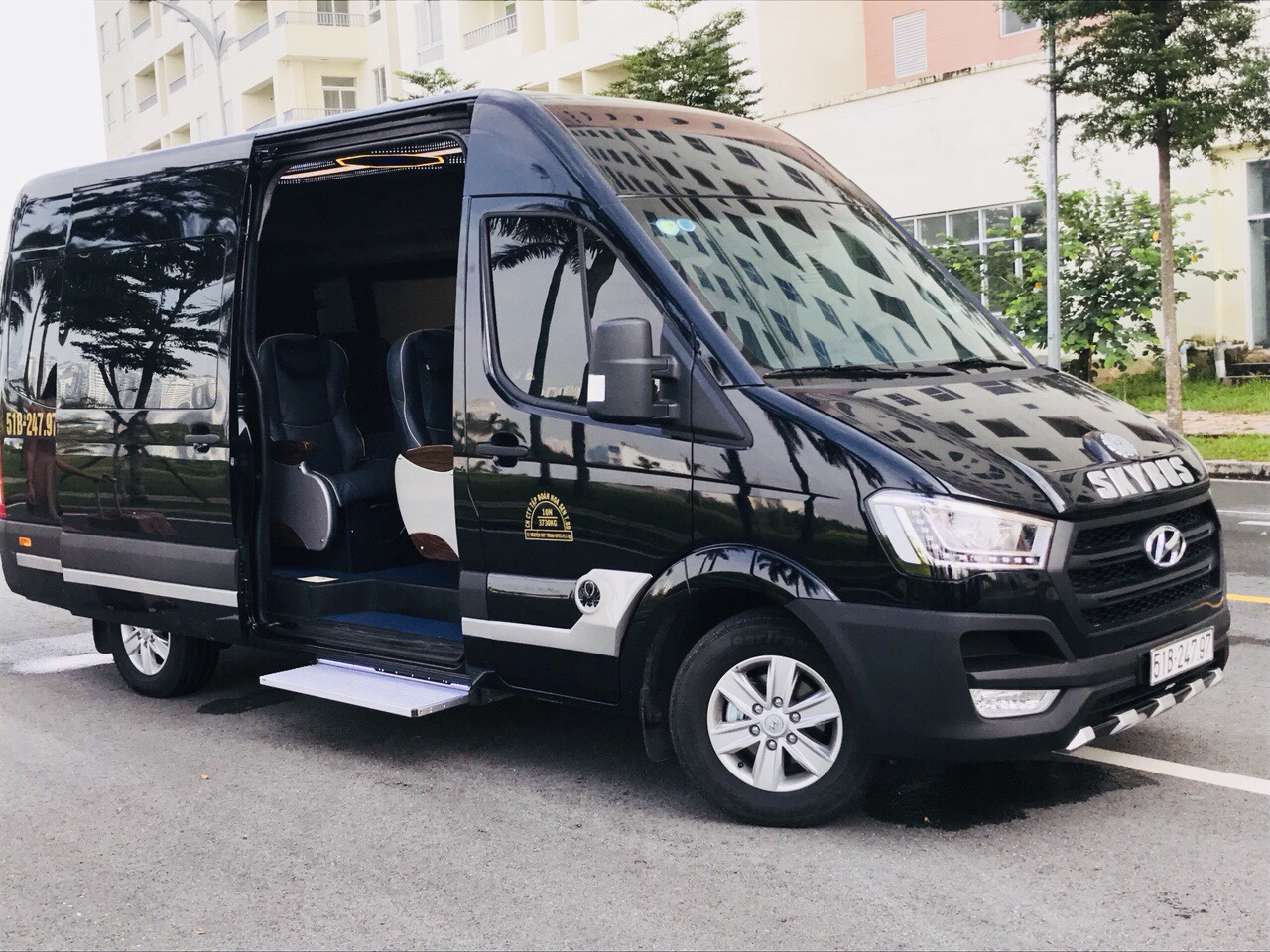 Hoàng Long nhà xe đầu tiên đưa dòng xe limousine vào tuyến đường Hà Nội  - Hải Phòng