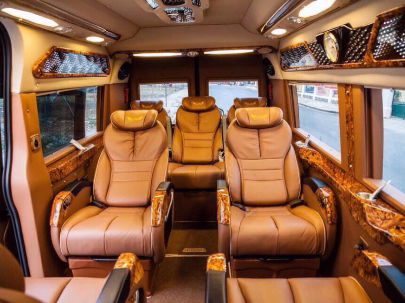 5 xe limousine đi Hải Phòng uy tín được yêu thích hiện nay Xe limousine Bee Group luôn đề cao sự an toàn lên hàng đầu