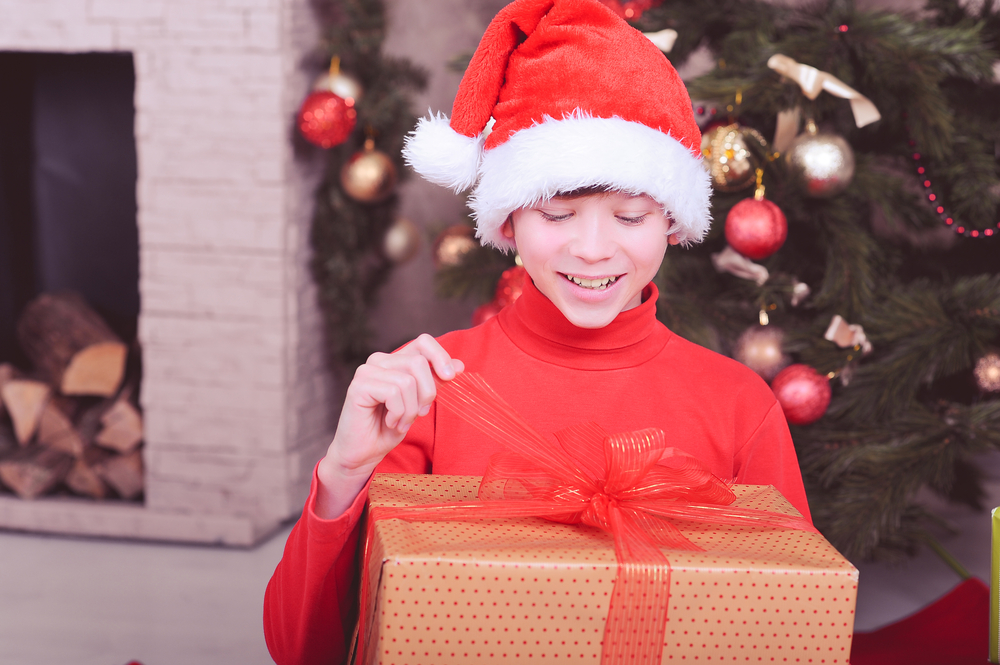 Cách chọn quà noel đáng yêu và ý nghĩa nhất cho bé