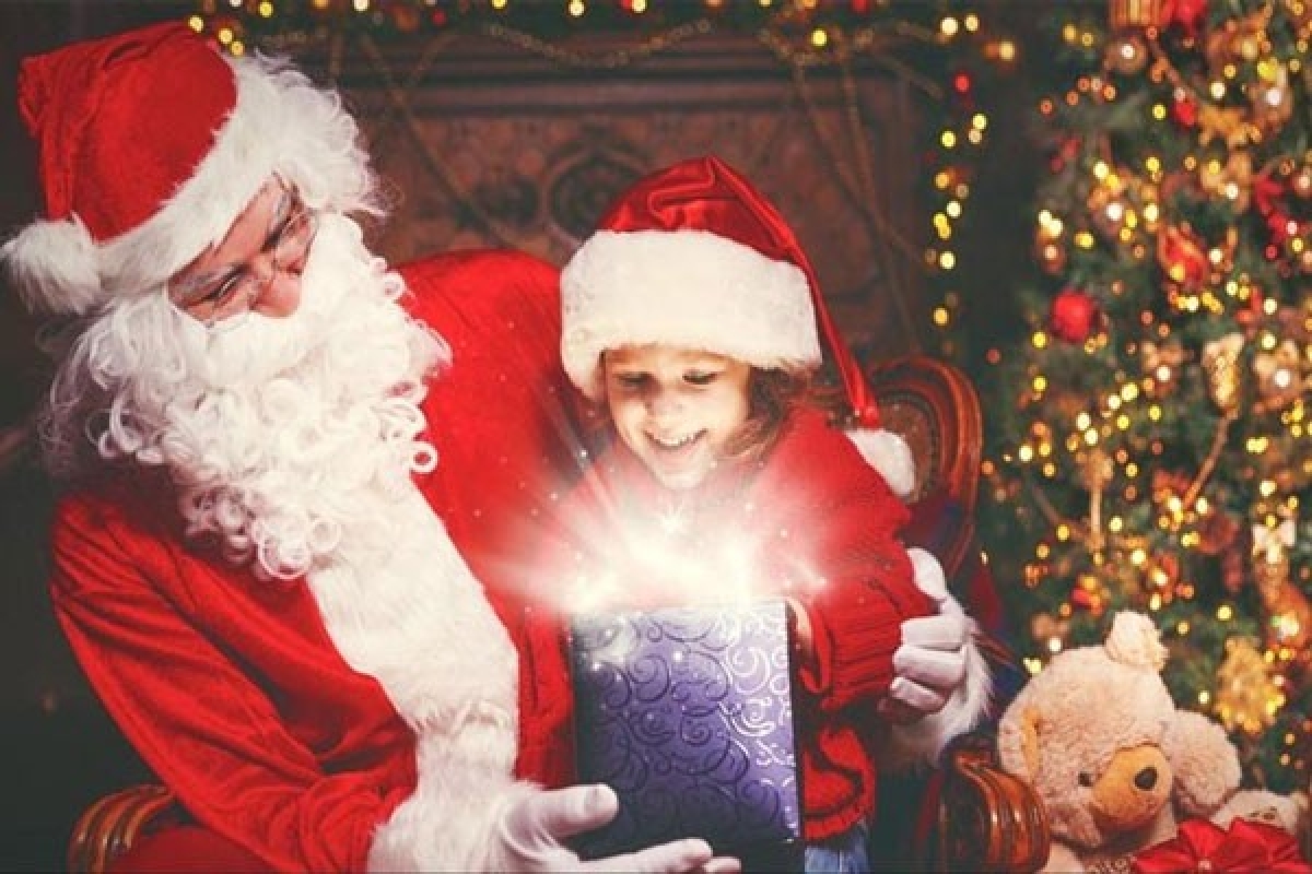 Cách chọn quà noel đáng yêu và ý nghĩa nhất cho bé