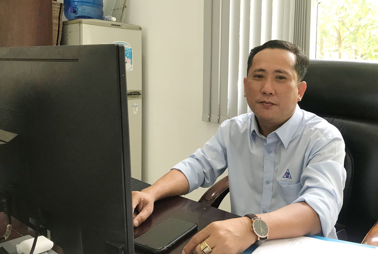 Hết lòng vì công nhân Nhờ hết lòng vì công nhân, anh Ngô Trường Huy được ghi nhận với nhiều thành tích, trong đó có bằng khen của Thủ tướng Chính phủ năm 2020