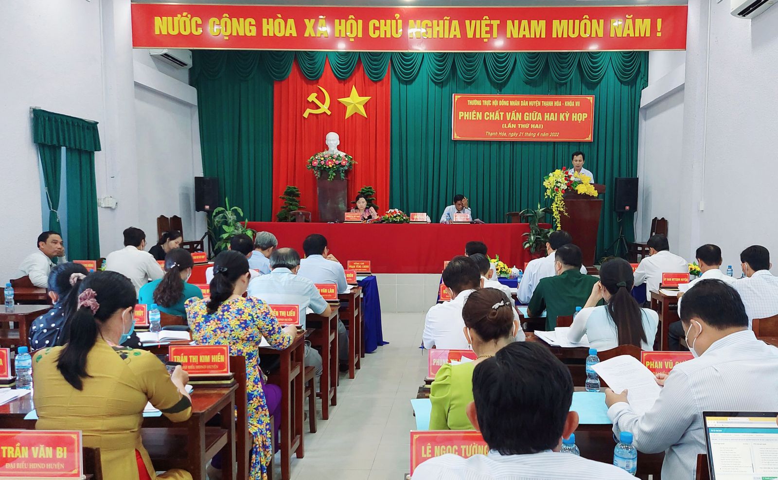 Khẩn trương giải quyết các vấn đề đại biểu chất vấn