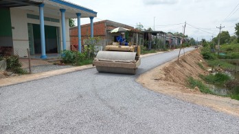 Tân Hưng: Huy động nguồn lực xây dựng hệ thống hạ tầng giao thông Tân Hưng: Huy động nguồn lực xây dựng hệ thống hạ tầng giao thông