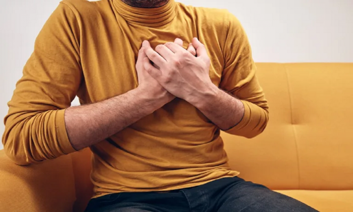 Dấu hiệu ở tay cảnh báo vấn đề về tim
