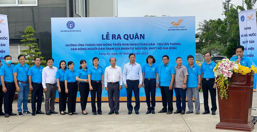Lễ ra quân toàn quốc hưởng ứng Tháng vận động triển khai bảo hiểm xã hội toàn dân