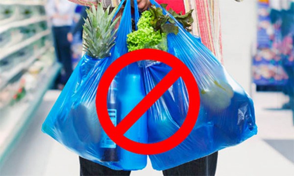 Vietnam to ban plastic bags from markets by 2030
