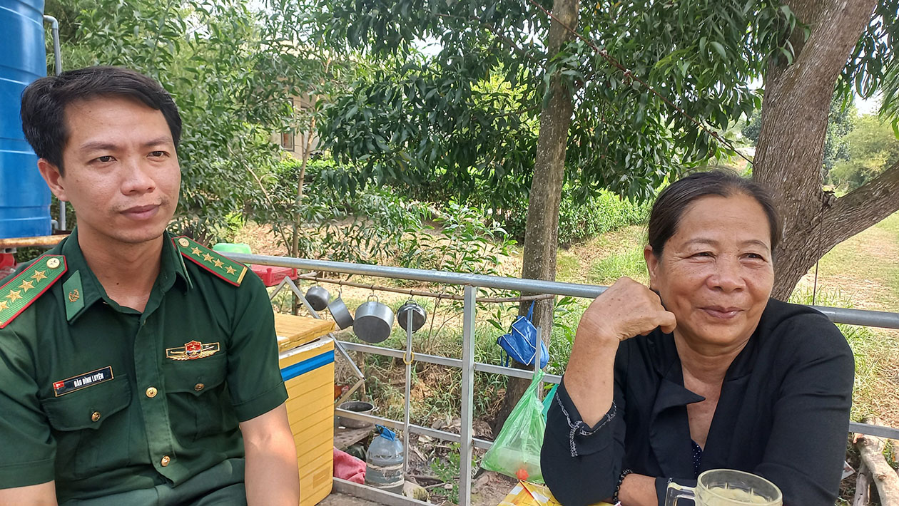 Những hạt nhân nòng cốt trong bảo vệ biên cương Tổ quốc (Bài 2) Thời gian qua, bà Tám Dương đã trực tiếp cung cấp nhiều thông tin quan trọng giúp lực lượng biên phòng thực hiện nhiệm vụ đấu tranh phòng, chống tội phạm