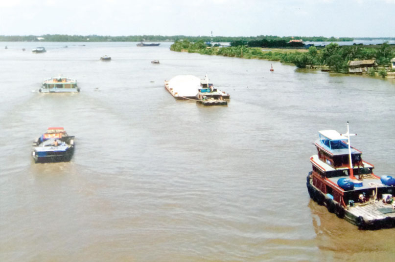 Về Cần Đước mà nhớ... Cửa sông Soài Rạp, nơi hợp lưu với sông Vàm Cỏ và sông Rạch Cát