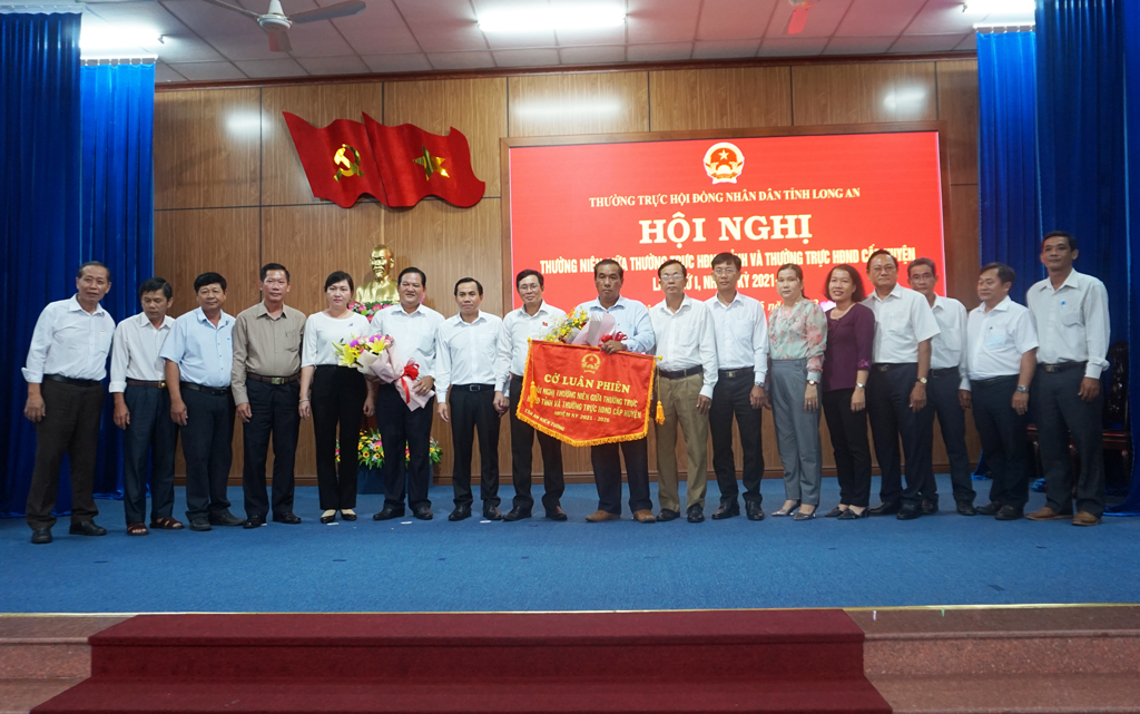 Experiences and solutions to improve quality and efficiency of People's Council's activities