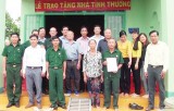 Học Bác 'Lòng ta trong sáng hơn'