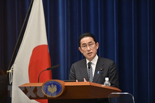 Thủ tướng Nhật Bản Kishida Fumio tại cuộc họp báo ở Tokyo. (Ảnh: AFP/TTXVN)
