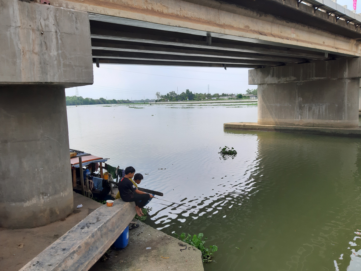 Cảnh báo trẻ em, học sinh đến gần vùng nước sâu, nguy hiểm