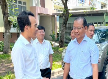 Bí thư Huyện ủy Cần Giuộc - Trương Thanh Liêm thăm, làm việc với Công ty Cổ phần Long Hậu