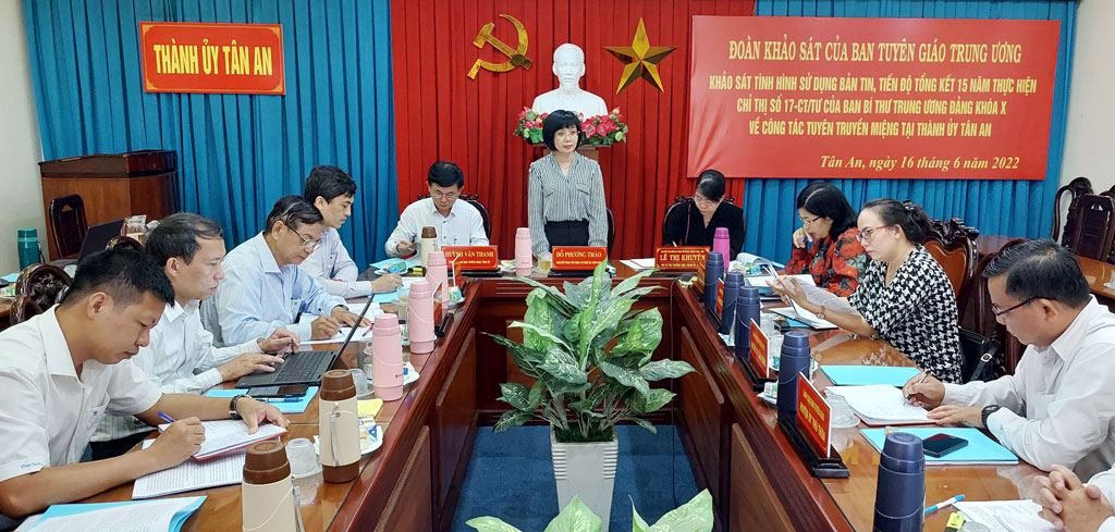 Ban Tuyên giáo Trung ương khảo sát công tác tuyên truyền miệng, hoạt động báo cáo viên tại TP.Tân An