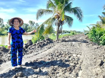 Tân Thạnh lan tỏa phong trào hiến đất làm đường, xây dựng nông thôn mới Tân Thạnh lan tỏa phong trào hiến đất làm đường, xây dựng nông thôn mới