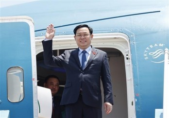 NA Chairman Vuong Dinh Hue starts official visit to Hungary NA Chairman Vuong Dinh Hue starts official visit to Hungary