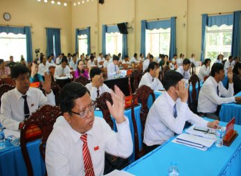 HĐND huyện Vĩnh Hưng tổ chức Kỳ họp thứ 4