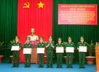 Đẩy mạnh các phong trào thi đua trong thực hiện công tác hậu cần, kỹ thuật, tài chính