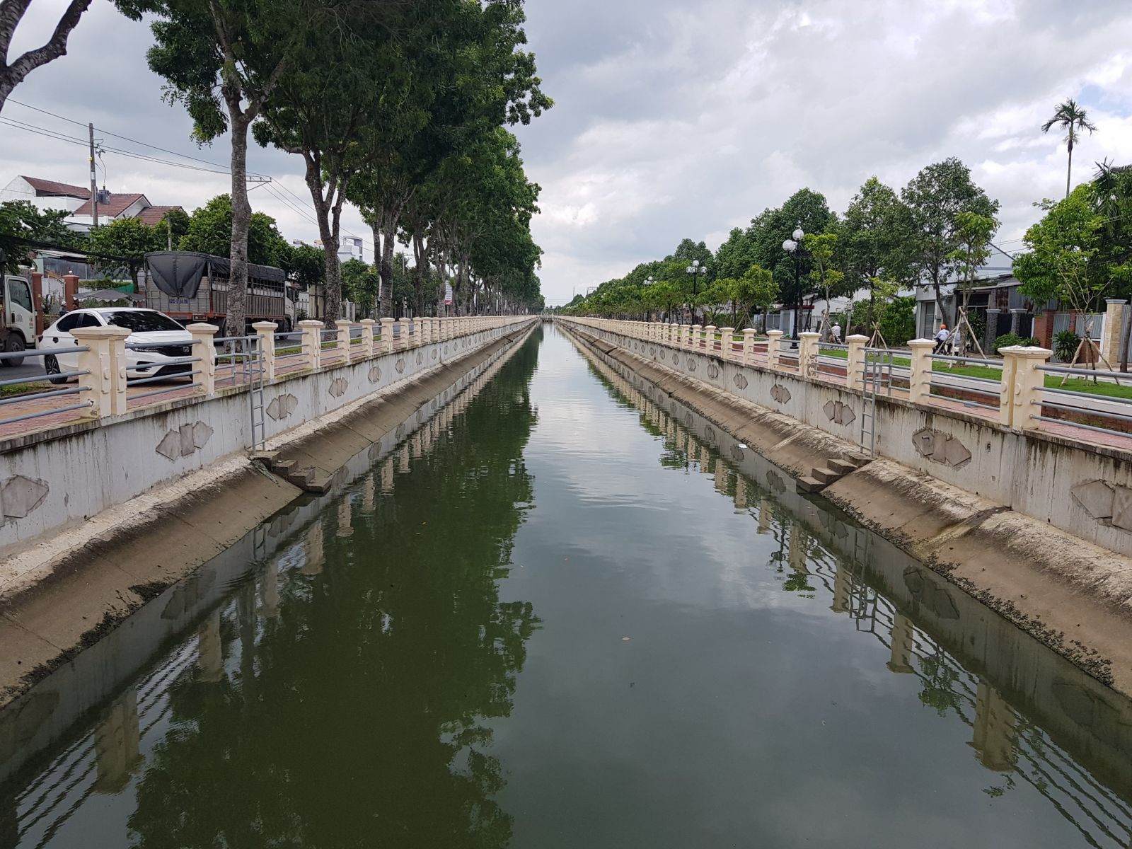 Synchronous and modern urban built to create premise for development Tan An City has mobilized a lot of resources to invest in works to achieve the criteria of a grade-I urban by 2025