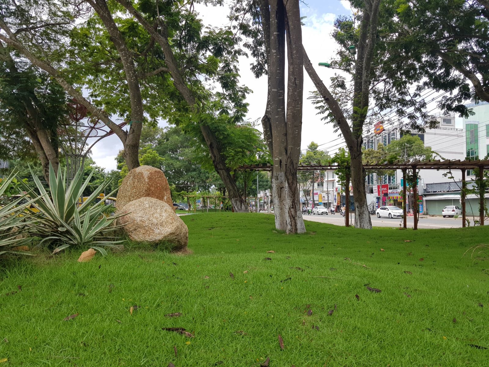 Synchronous and modern urban built to create premise for development In urban development, priority should be given to the development of green areas, creating green spaces for urban areas