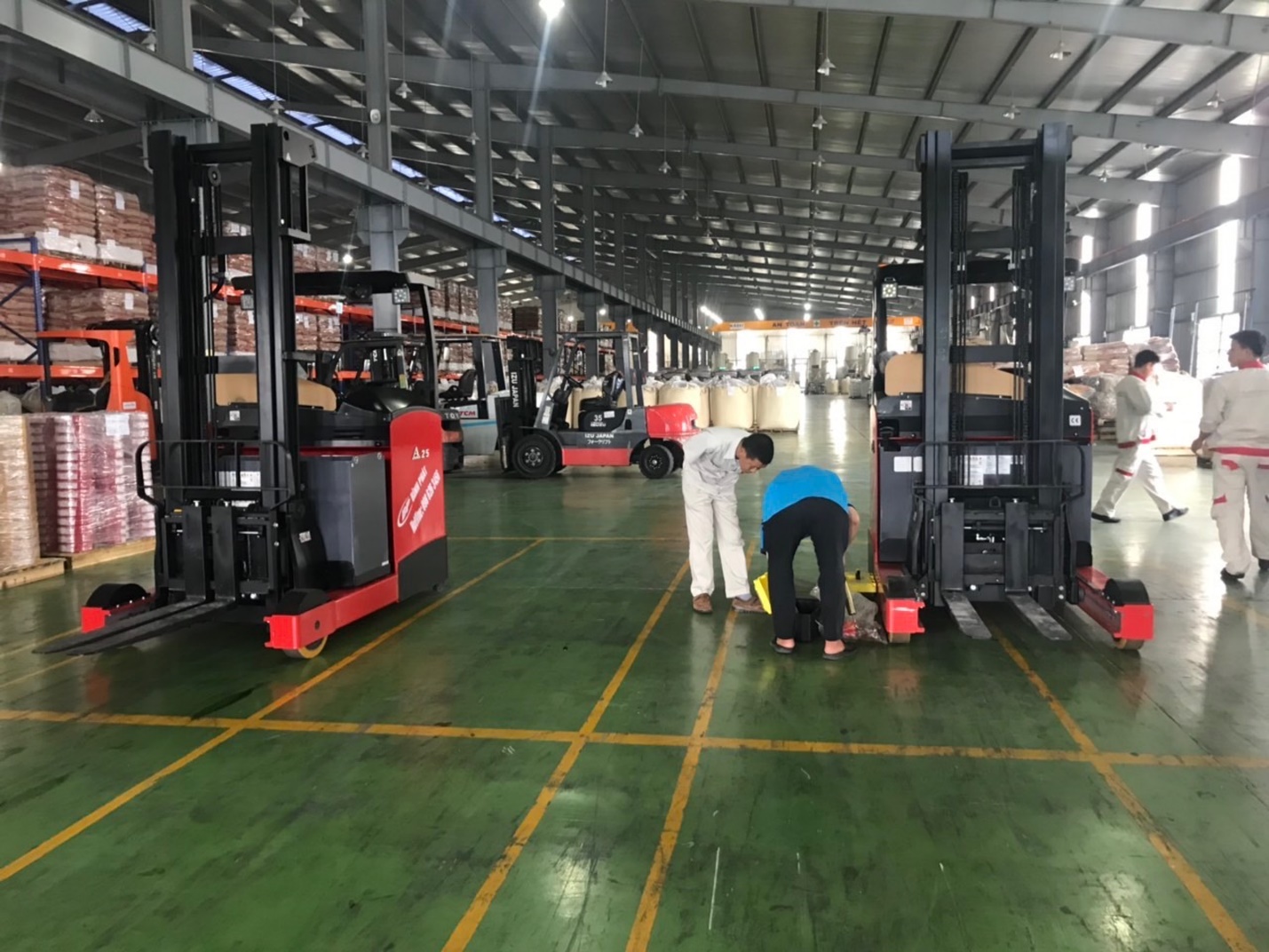 Xe nâng điện Lithium 2022™ tư vấn chi tiết