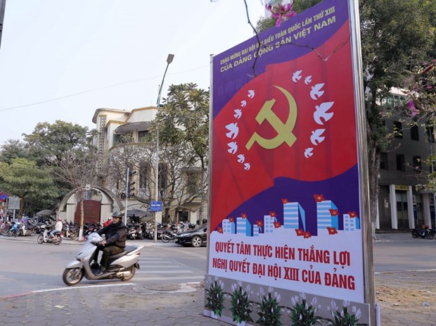 Pano chào mừng Đại hội đại biểu toàn quốc lần thứ XIII của Đảng trên phố Nguyễn Du, Hà Nội. (Ảnh minh họa: Hoàng Hiếu/TTXVN)