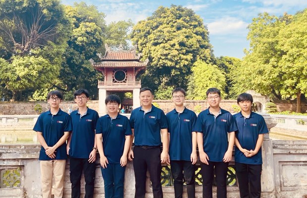 Vietnamese students bring home medals from Int’l Mathematical Olympiad