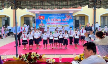Tập đoàn An Nông trao học bổng tại Trường Tiểu học Nguyễn Văn Đẹp