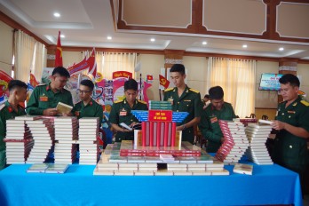 Đưa pháp luật vào đời sống bộ đội