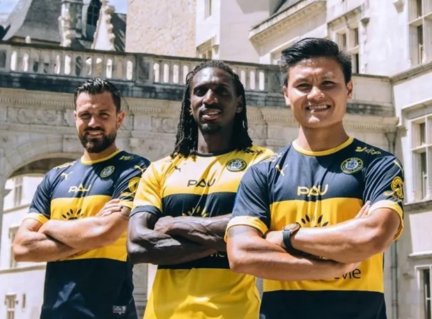 Pau FC điền tên Quang Hải vào danh sách đăng ký đá trận ra quân