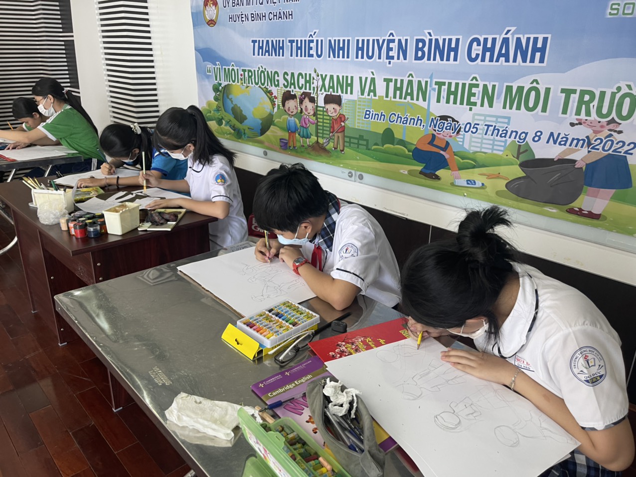 Chương trình ‘Ngày hội môi trường - trồng cây, vẽ tranh - thiết kế thời trang’ tại VWS