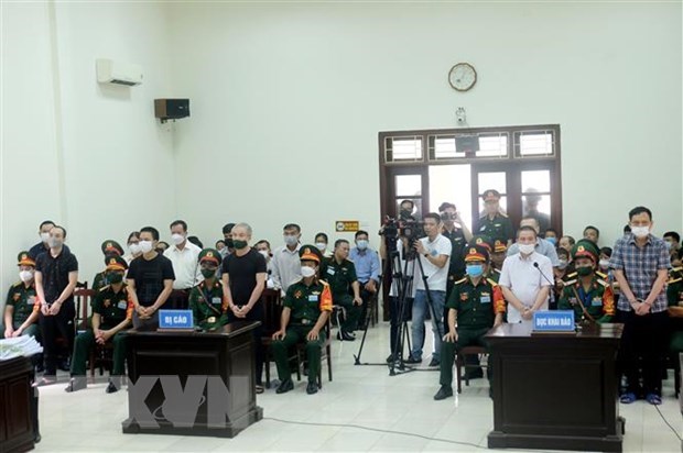Vụ buôn lậu gần 200 triệu lít xăng: Tám bị cáo kháng cáo