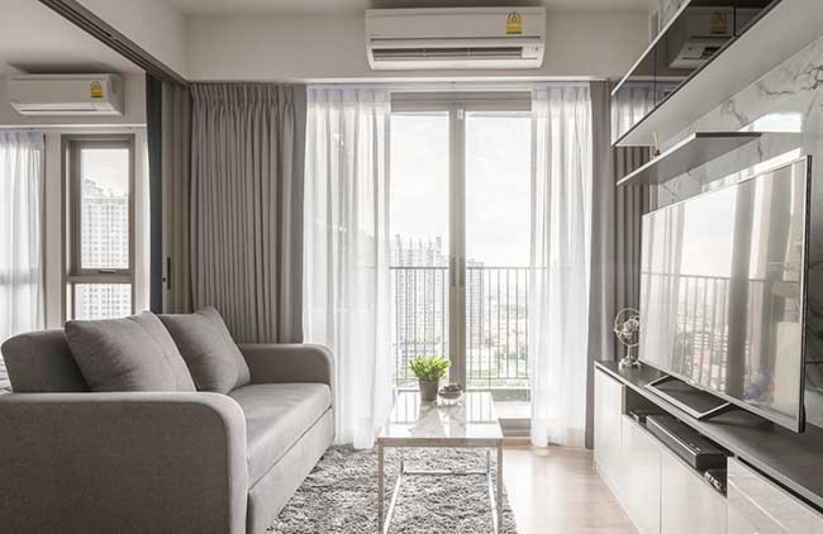 Đừng quên dọn dẹp những thứ này trong phòng khách của bạn
