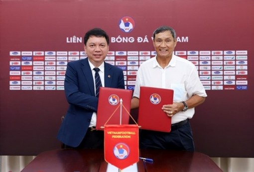 Coach Chung to lead national women's team until end of 2023