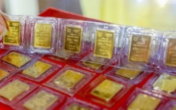 Giá vàng trong nước suy giảm trong khi giá thế giới tăng mạnh