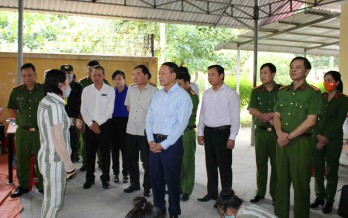 Phó Chánh án Thường trực TAND tối cao kiểm tra việc thực hiện công tác đặc xá tại Trại giam Long Hòa