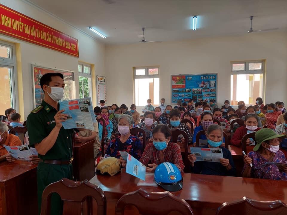 Đấu tranh ngăn chặn xuất, nhập cảnh trái phép