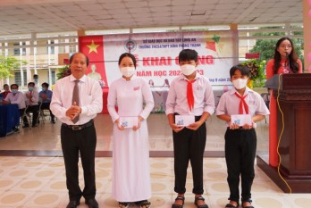 Trường THCS&THPT Bình Phong Thạnh khai giảng năm học mới Trường THCS&THPT Bình Phong Thạnh khai giảng năm học mới