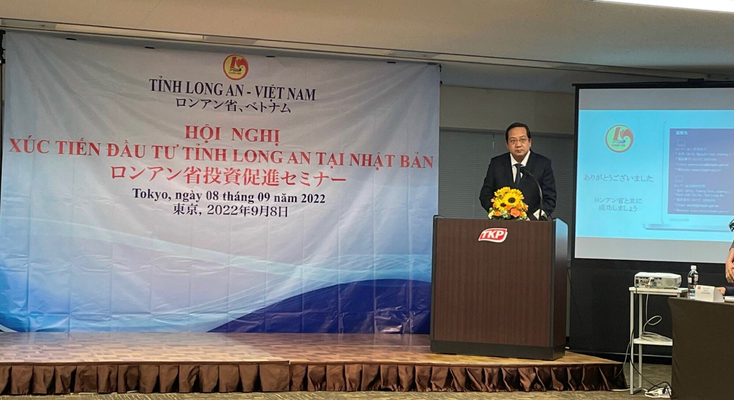 Vice Chairman of the Provincial People's Committee - Nguyen Minh Lam introduces advantages, investment opportunities and orientations to attract investment in Long An