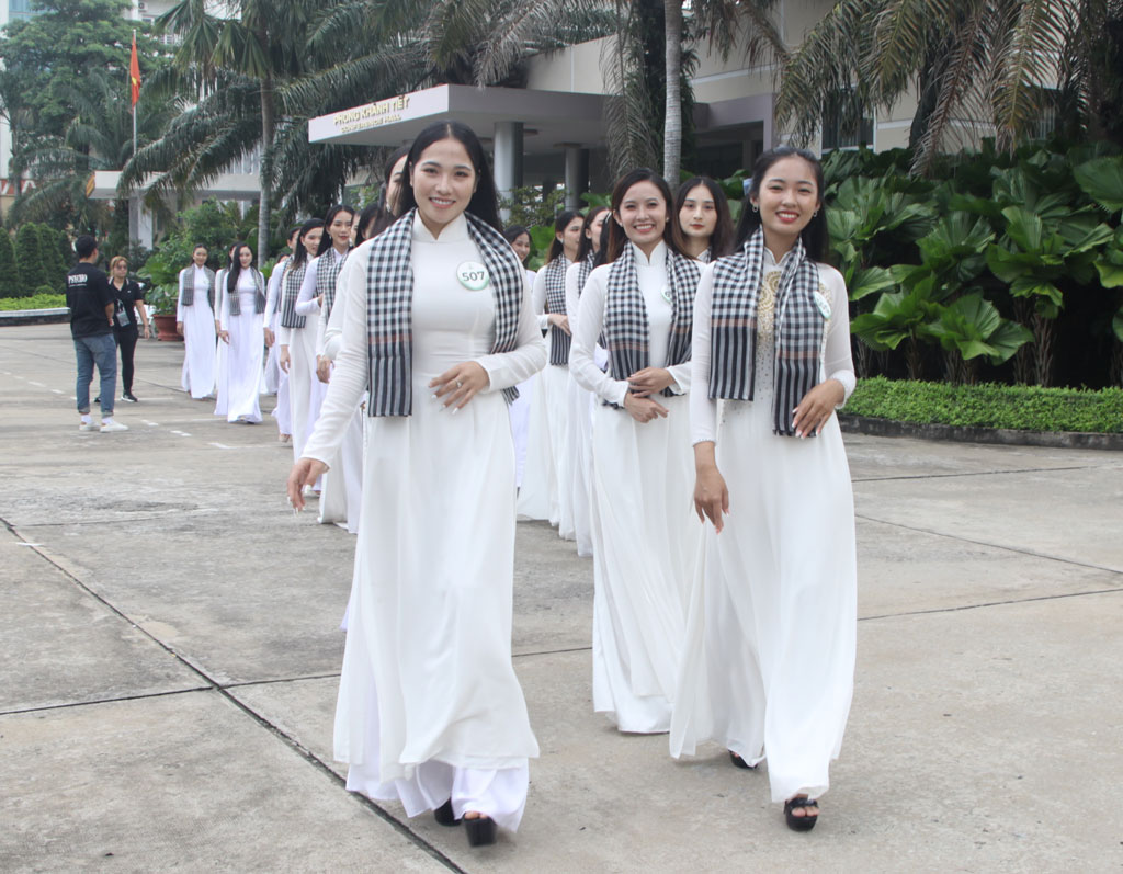 Top 25 Hoa khôi sông Vàm tham gia quảng bá du lịch Long An