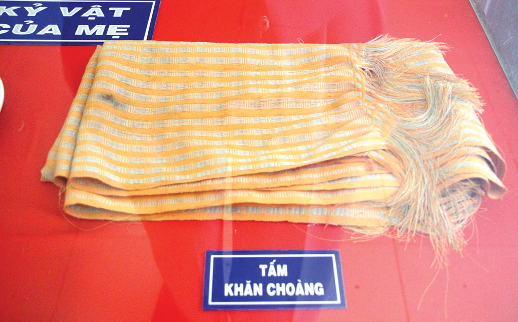 Người mẹ 7 lần 'khóc thầm lặng lẽ'