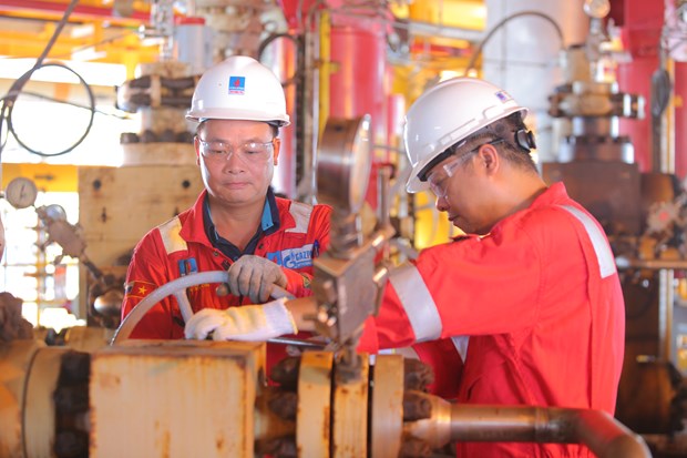 Cần có quy định lựa chọn nhà thầu cung cấp hàng hóa, dịch vụ dầu khí